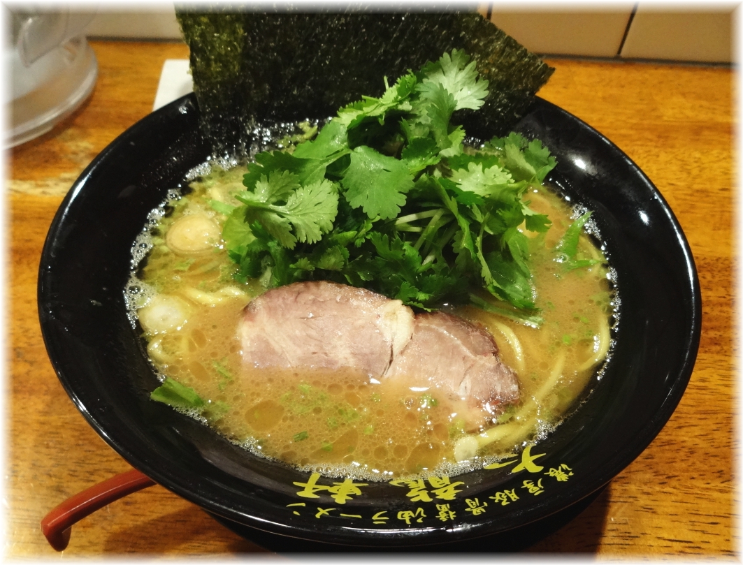 太龍軒3 パクチーラーメン