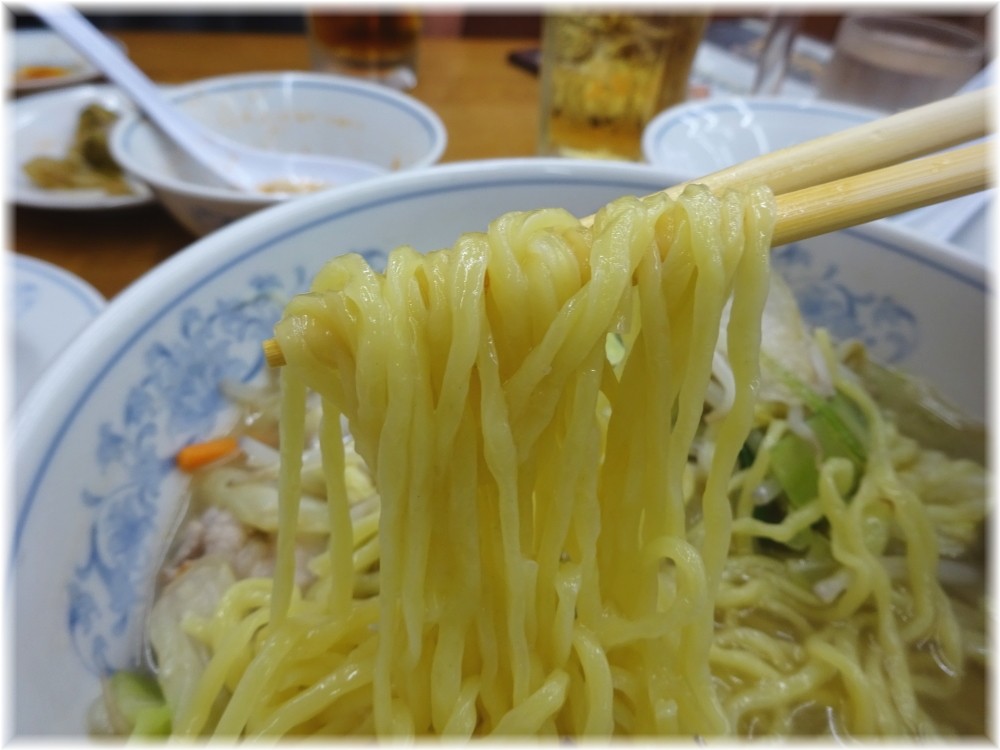 福しん 野菜タンメンの麺