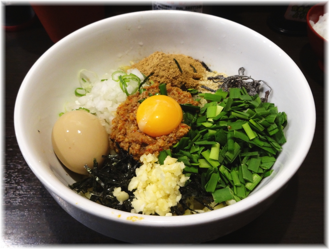 台湾まぜそばあびすけ 味玉入り台湾まぜそば