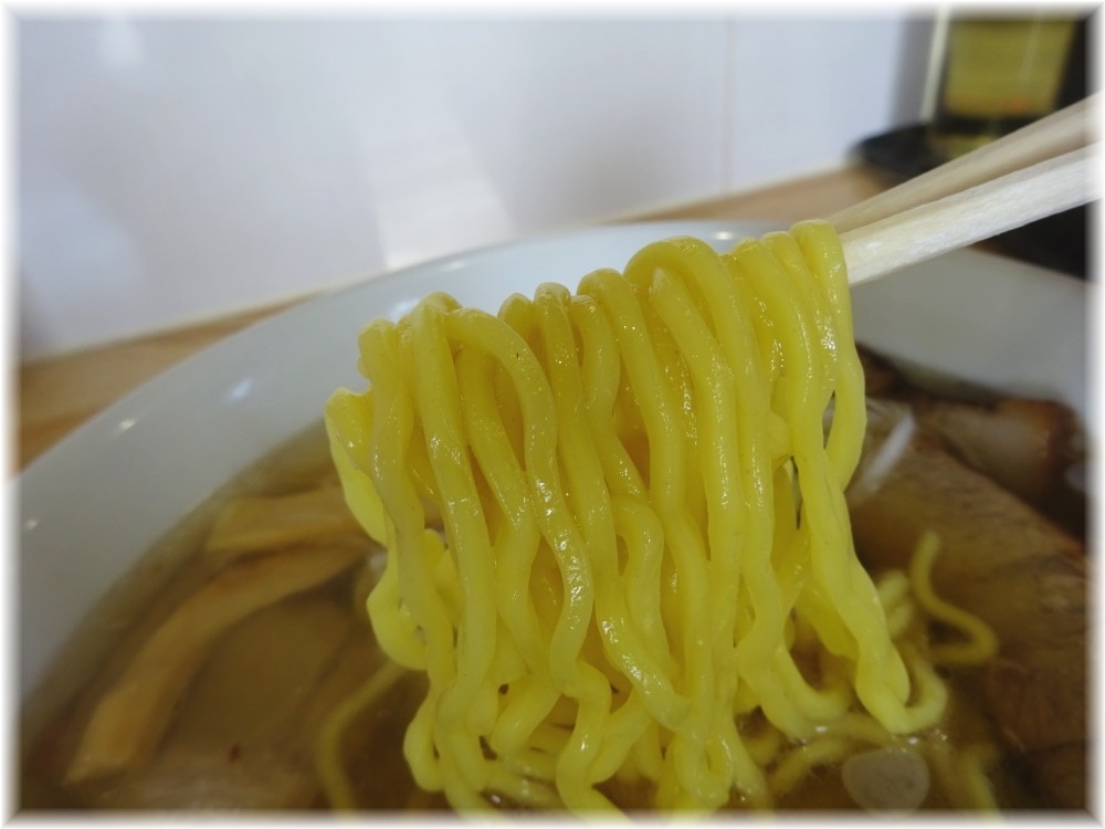 ぜんや チャーシューメンの麺