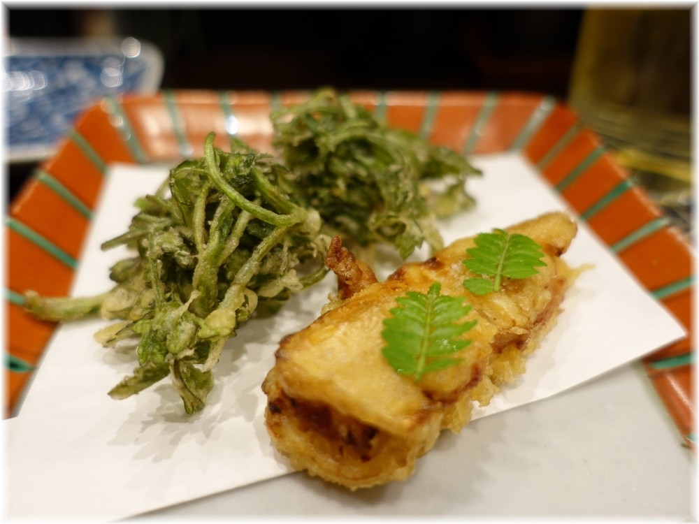 鳥田中2 お通しの揚げ物