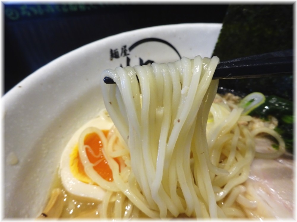 帆のる 特製家白湯麺の麺