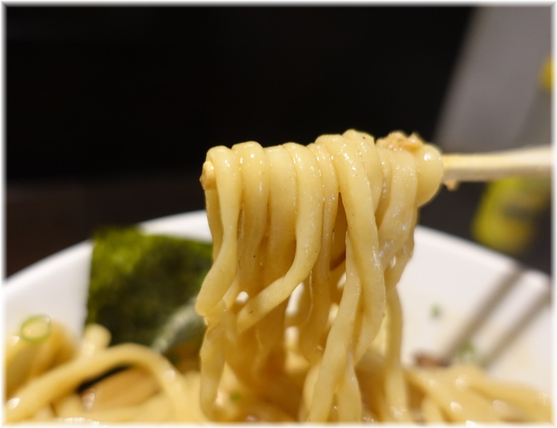 俺の空2 俺の和え節そばの麺