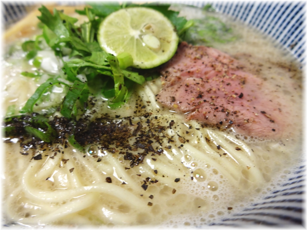 MENSHOTOKYO ラム豚骨らーめんの具