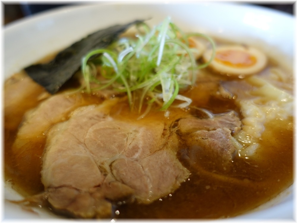 栄龍軒 らー麺ぜいたくの具
