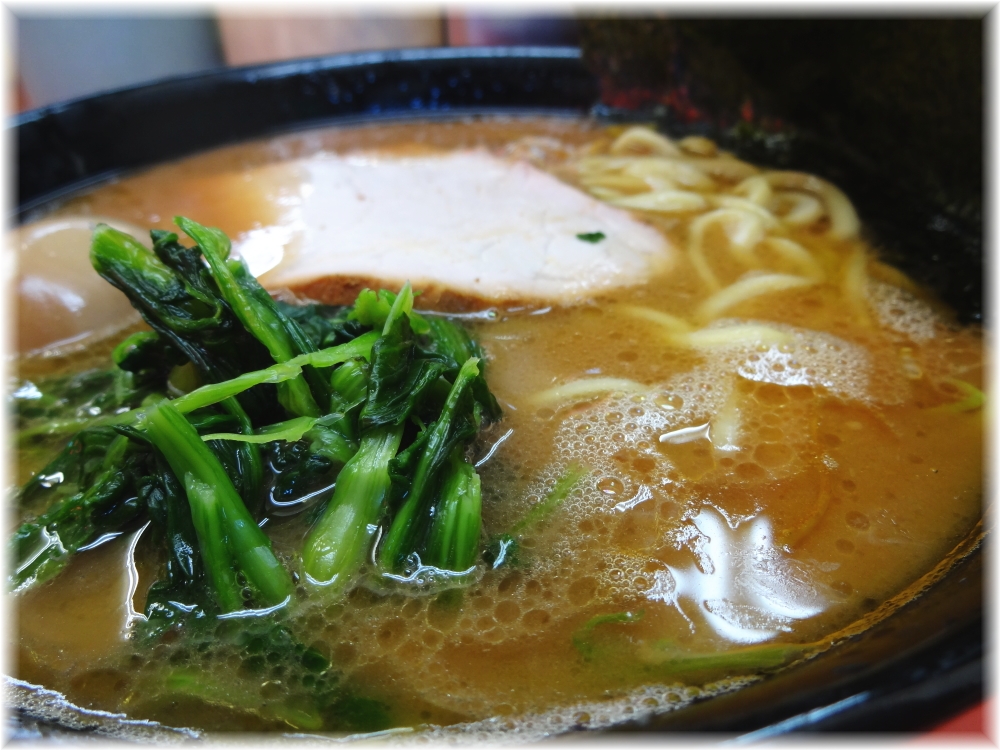 杉田家 ラーメンに味付玉子の具