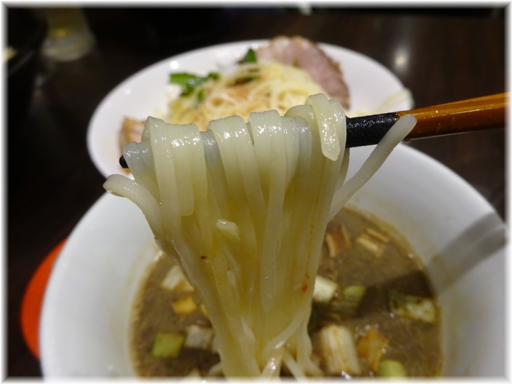 魚露温麺凪 角煮魚露つけ温麺の麺