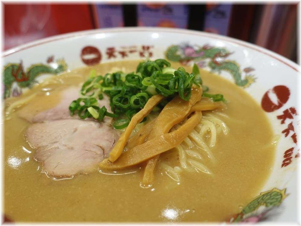 天下一品田町店3 中華そば(こってり)の具