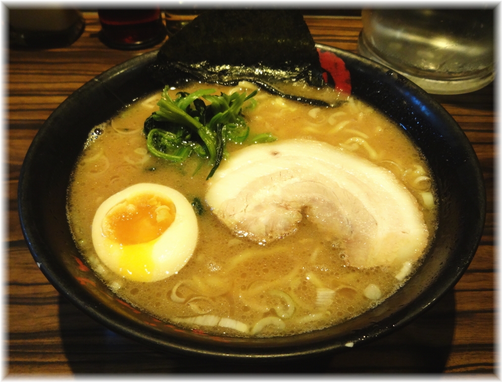 まるげんらーめん ラーメン