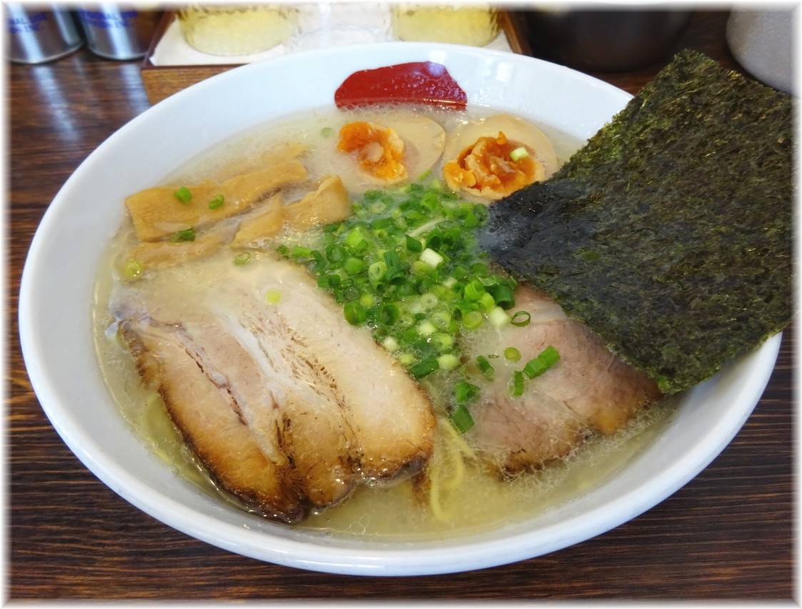 麺屋三四郎 味玉SIo豚骨