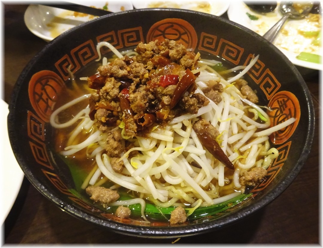 瑩瑩 台湾ラーメン