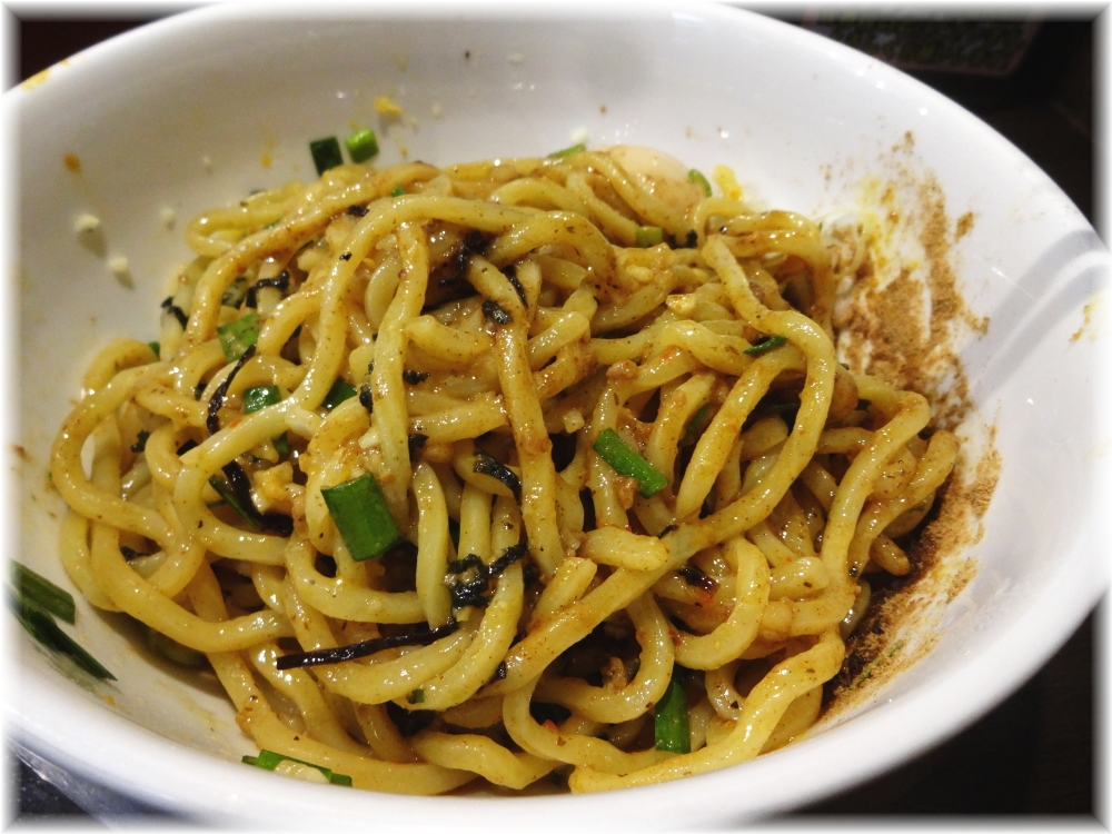 台湾まぜそばあびすけ 味玉入り台湾まぜそばの麺