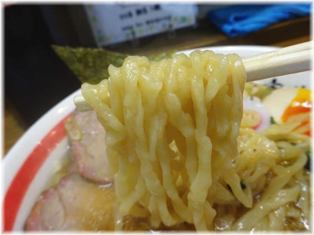 麺壱吉兆2 中華そば+煮玉子の麺