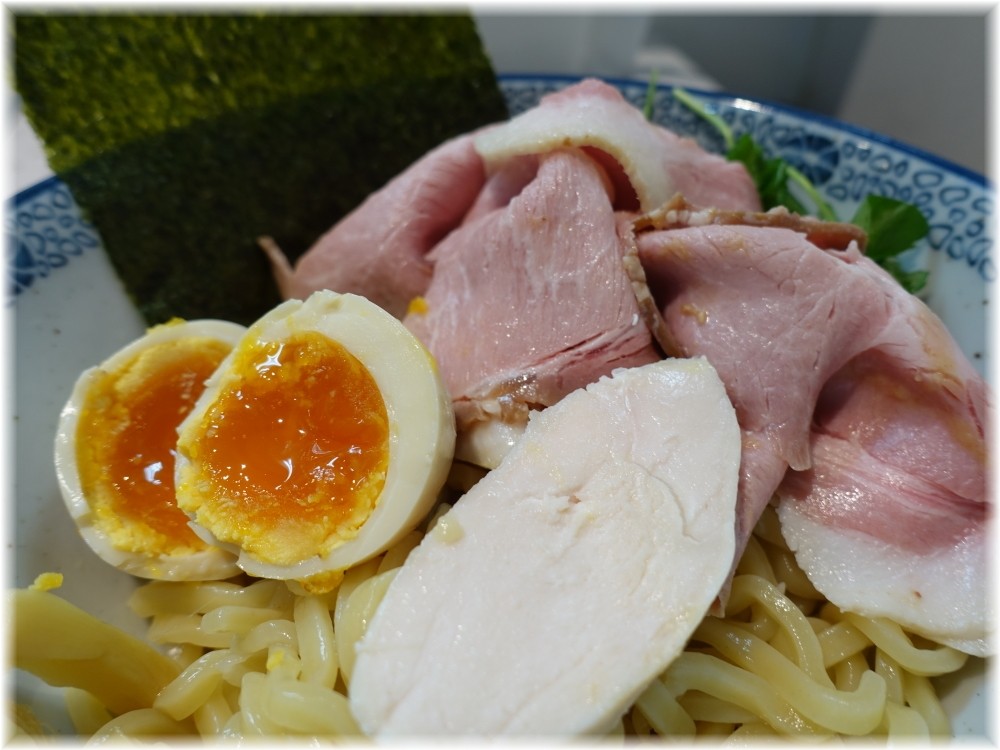 中華そば四つ葉4 特製つけそばの具2
