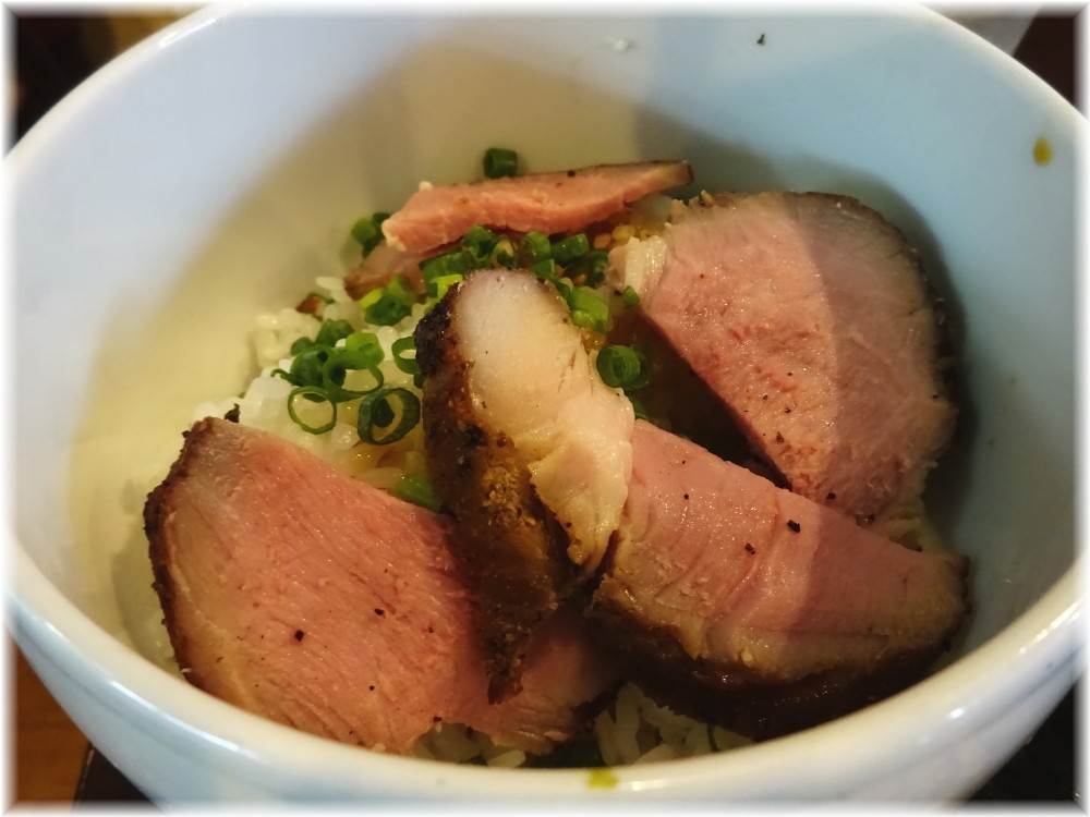 麺処ほん田niji ローストポーク丼