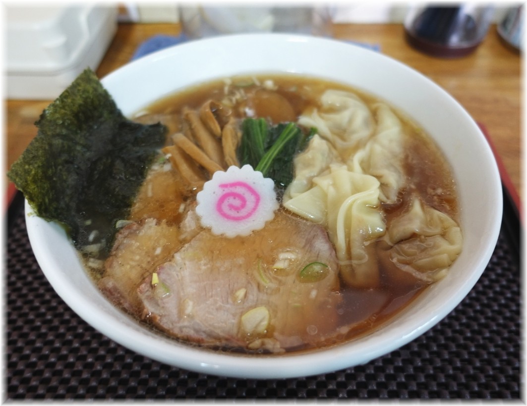 手打ち中華もめん ワンタン焼豚麺