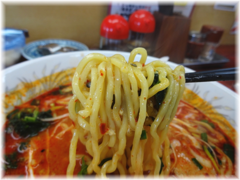 ドラごんち ドラたんたんめんの麺