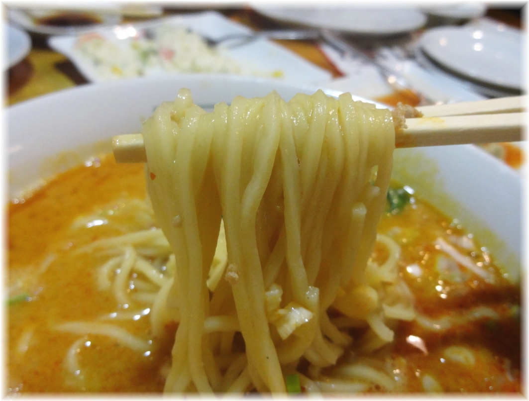 翠葉2000 担々麺の麺