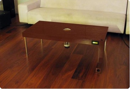 mousetrap-coffee-table ねずみ捕り付き、テーブル mousetrap-coffee-table ねずみ捕り付き、テーブル