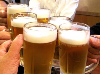 13 ビールで乾杯s