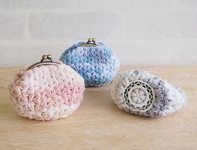 レース編みだしのリフ編みがま口