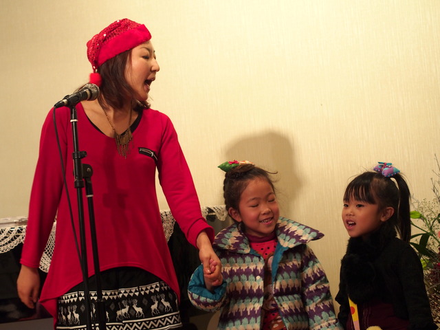 子どもと歌うクリスマス～留理子おねえさんと次郎先生と 安藤信作の「船橋から、小さいけれどいいものを。」