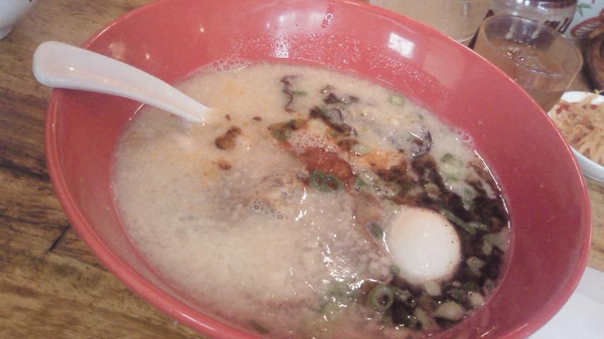 赤玉」ラーメン