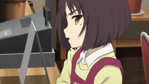 049