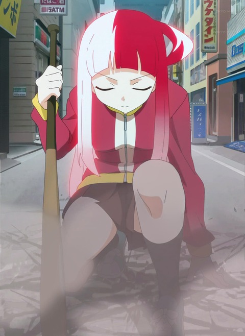 女