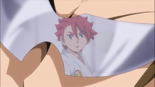 811