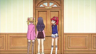 cap (135)