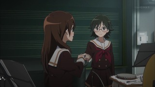 824