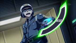 cap (160)