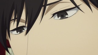 cap (220)