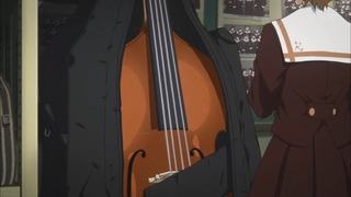 845