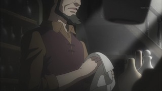 352