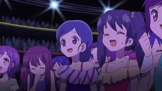 cap (220)