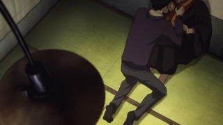 cap (220)