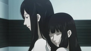 cap (240)