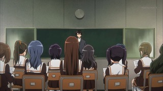 805