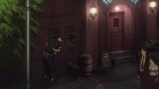 cap (160)