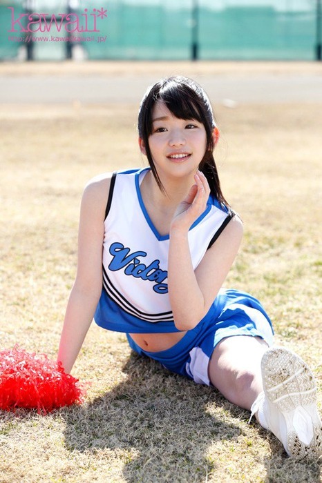 チアリーディングしてる素人女子大生をハメ撮り