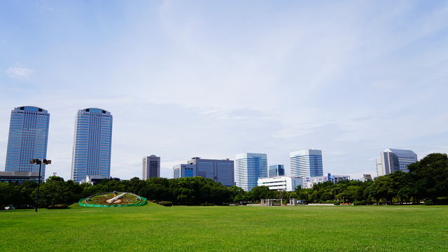 525831C8-D88D-4C13-995B-64EC86B6E39A