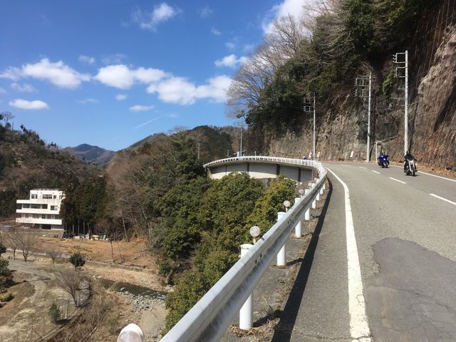 64E0C76A-2831-43F4-8303-0D7D9270AD51