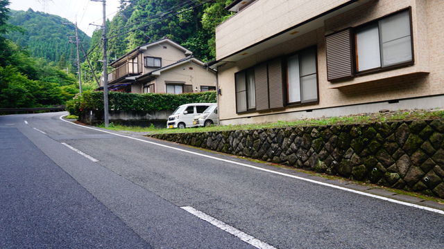 EEB4E923-C99D-45A2-9636-7319E4A31429