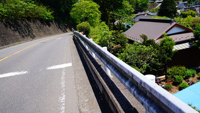 6F9551A6-90E2-430E-BDC6-FE0E12B63425