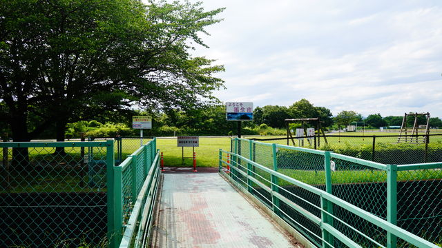 E8E57492-E175-47A5-9EFE-05D8FF14E42D