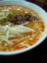 中華屋台_坦々麺アップ