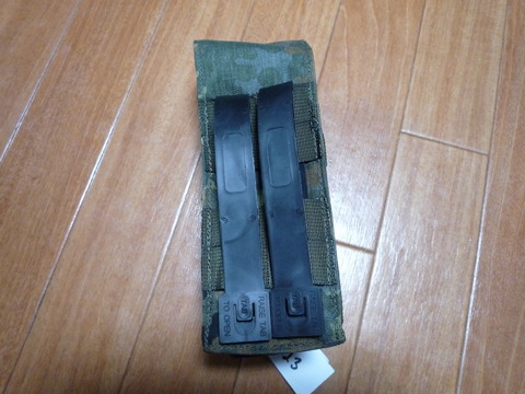 ポーチ裏側