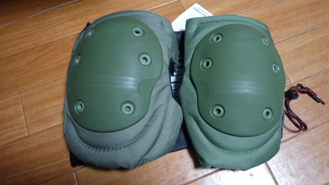 BlackHawkニーパッド
